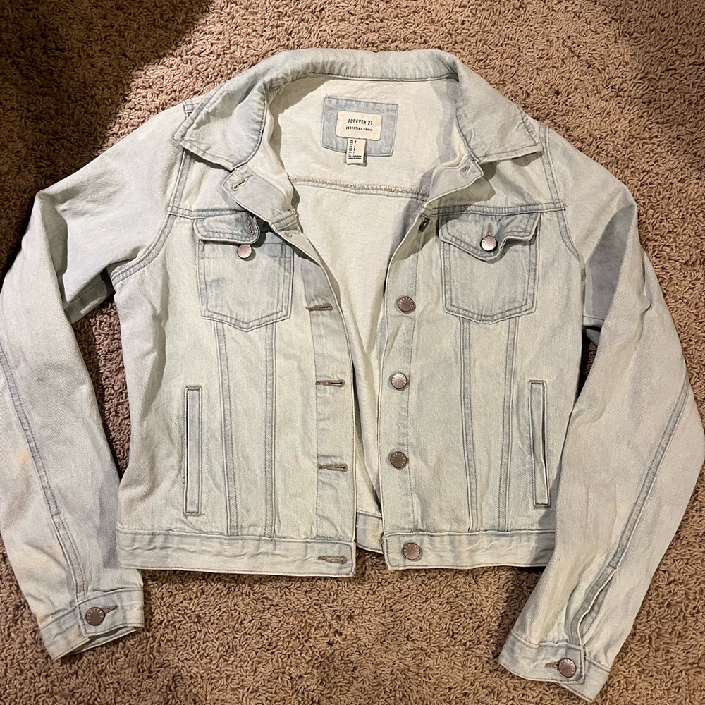 Light Wash Jean Jacket (Size S)
